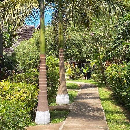 Secret Cabins At Firefly Beach Cottage Negril Exterior photo