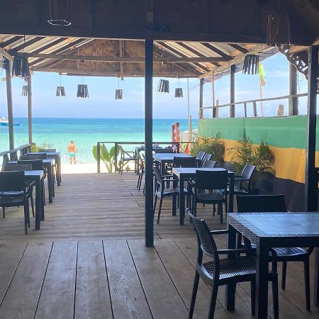 Secret Cabins At Firefly Beach Cottage Negril Exterior photo