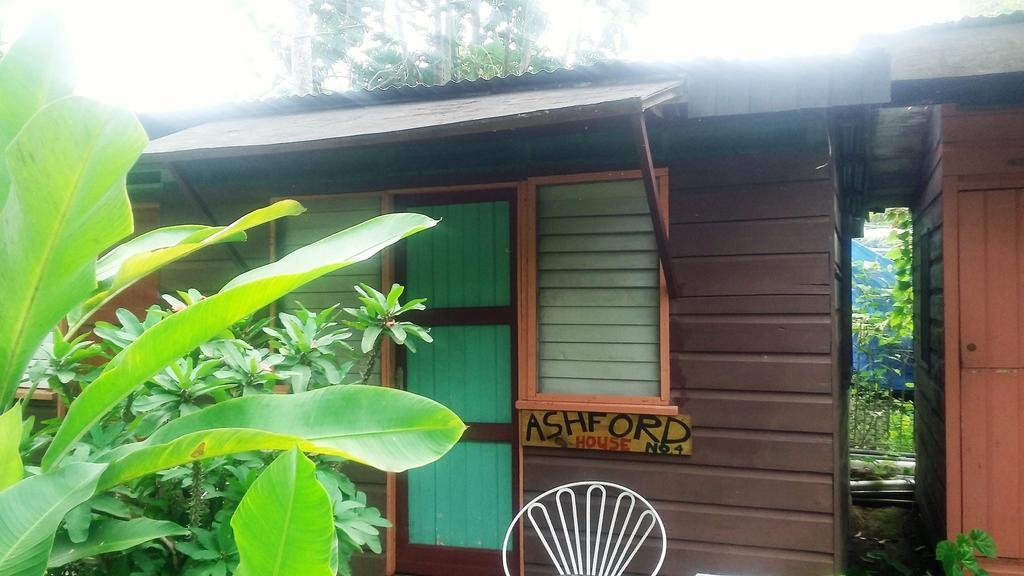 Secret Cabins At Firefly Beach Cottage Negril Exterior photo